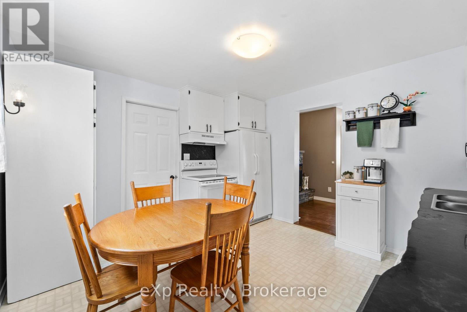 84322 Mcnabb Line, Huron East, Ontario  N0G 1H0 - Photo 23 - X12011826