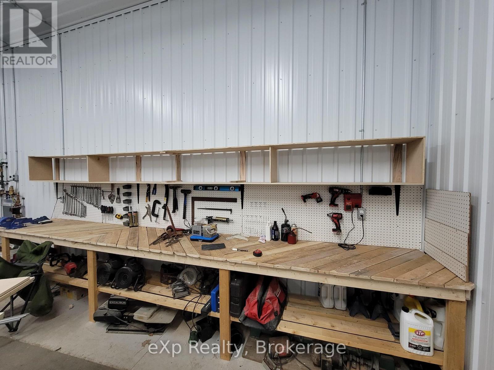 84322 Mcnabb Line, Huron East, Ontario  N0G 1H0 - Photo 46 - X12011826