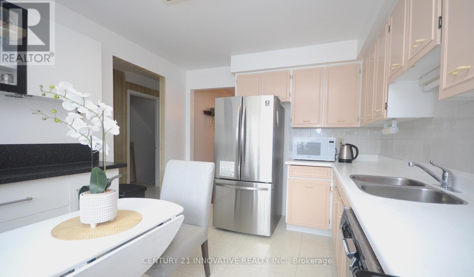 Property at 14 - 9 CANDY COURTWAY image 4