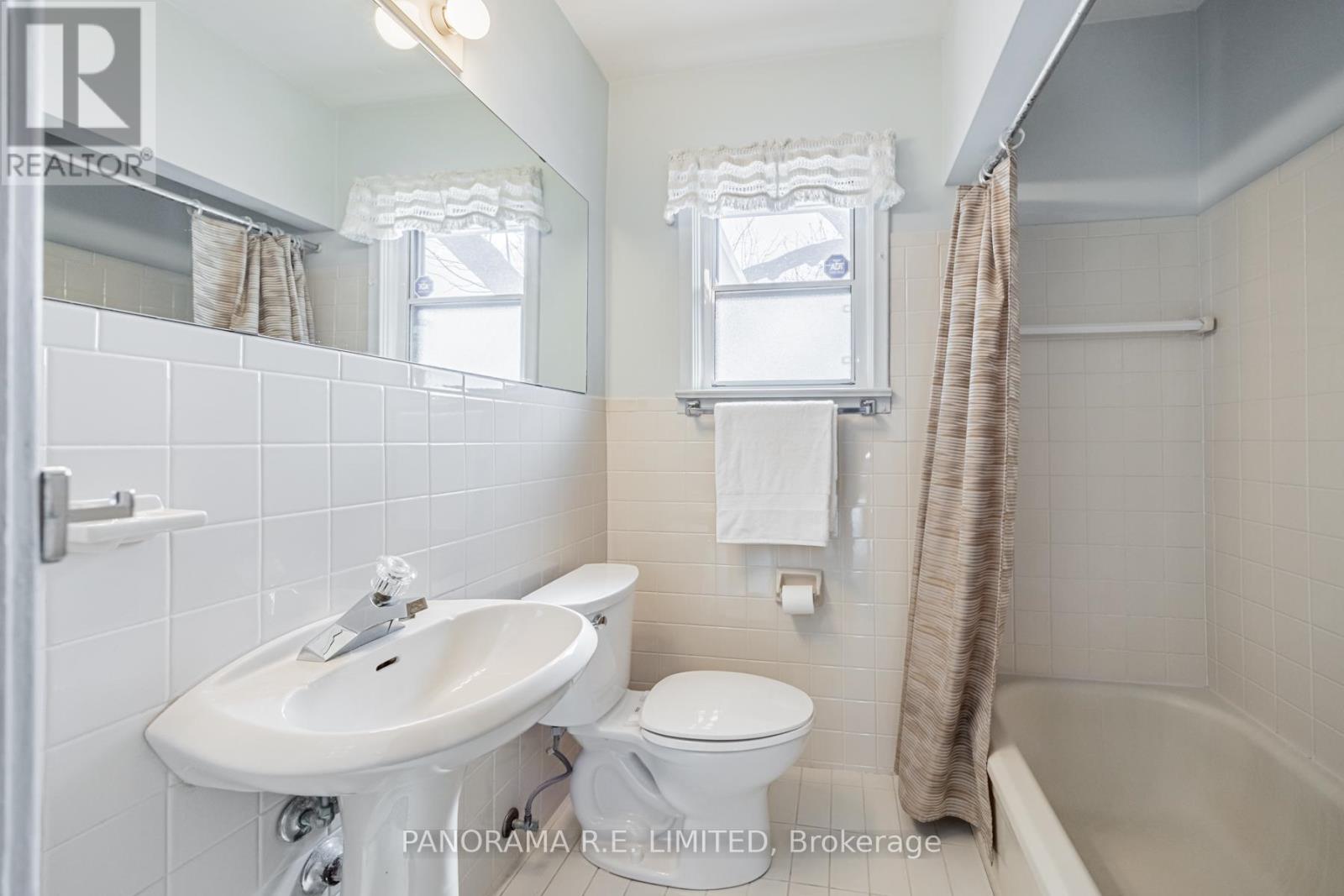 27 Dimplefield Place, Toronto, Ontario  M9C 3Z9 - Photo 17 - W12011867