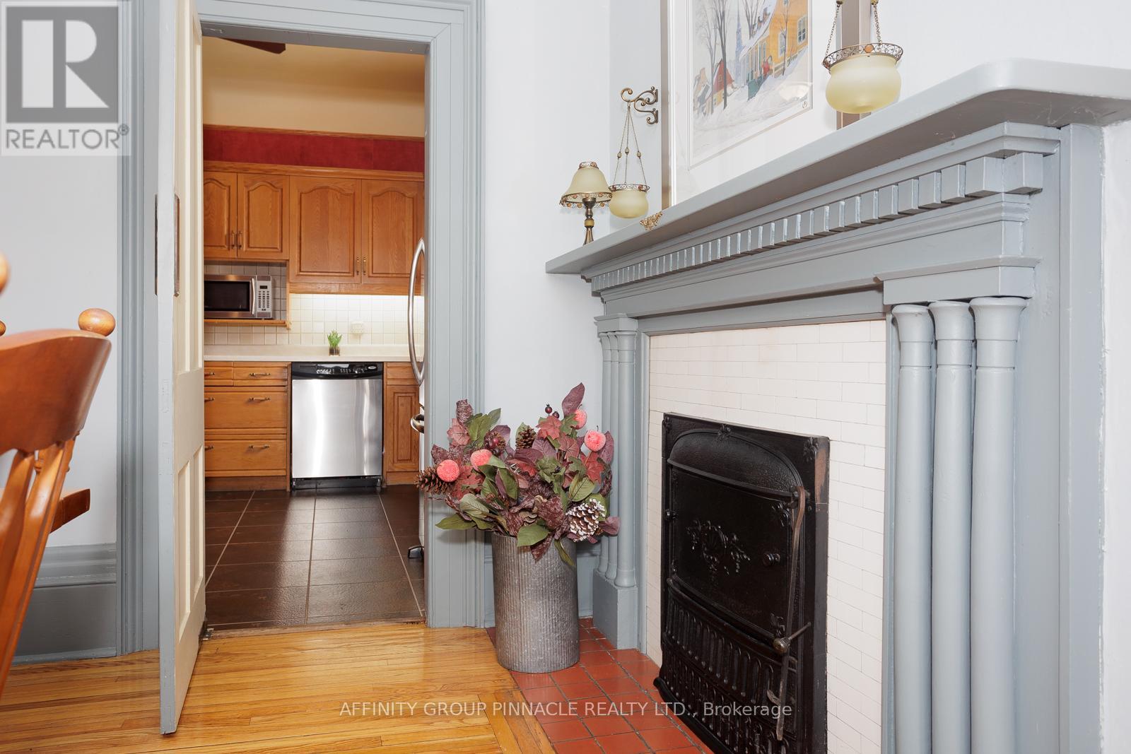 22 Francis Street, Kawartha Lakes, Ontario  K9V 3R6 - Photo 15 - X12006523