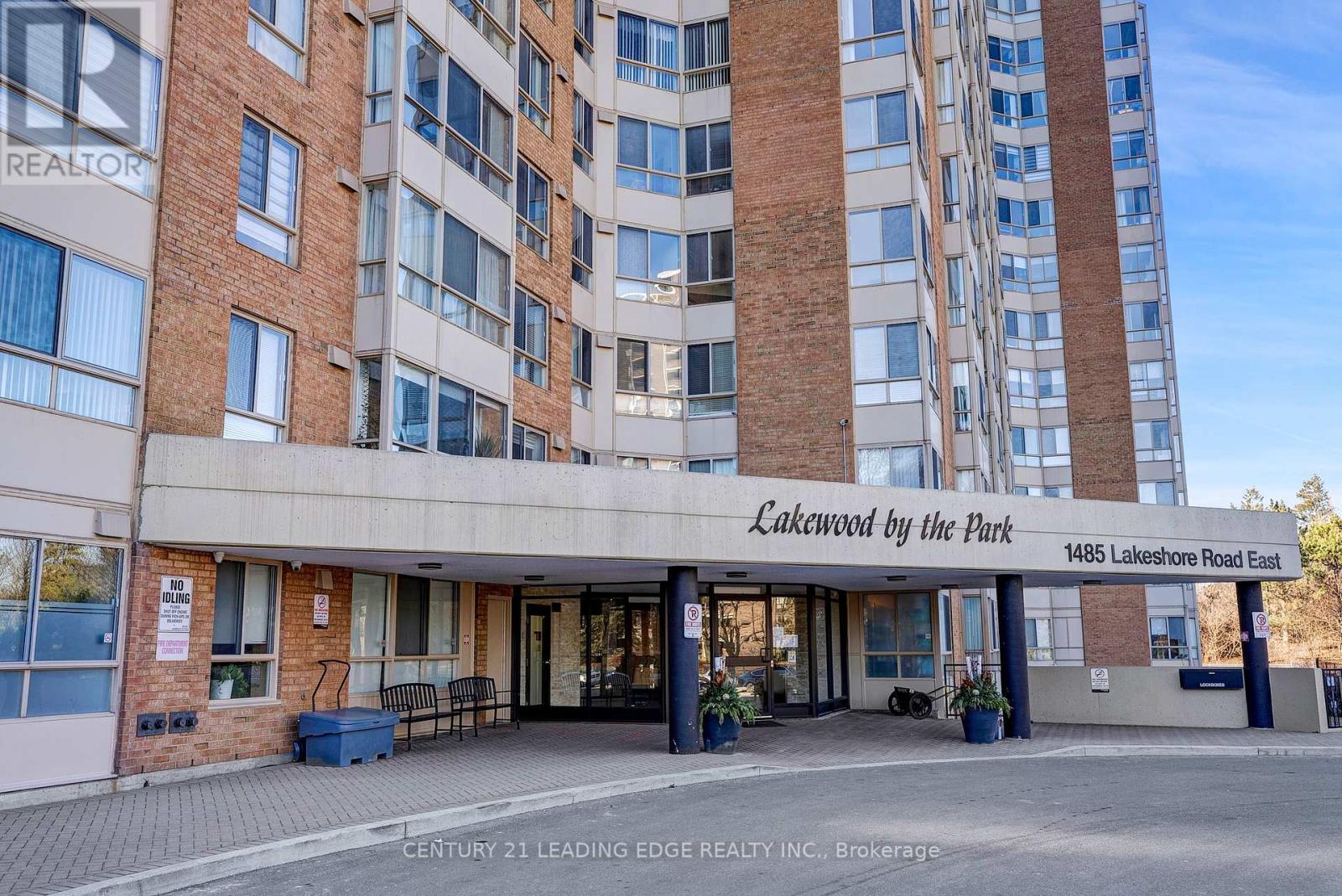 115 - 1485 Lakeshore Road E, Mississauga, Ontario  L5E 3G2 - Photo 2 - W12011911