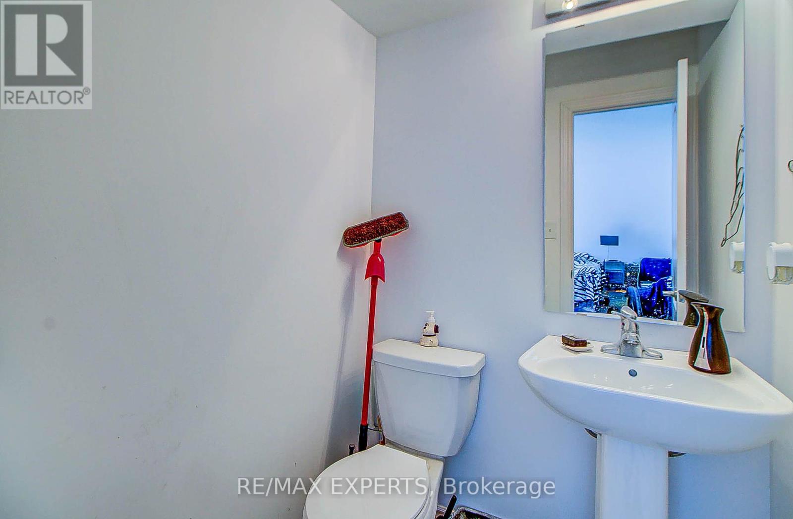 Property at 10 BROWN BEAR STREET image 4