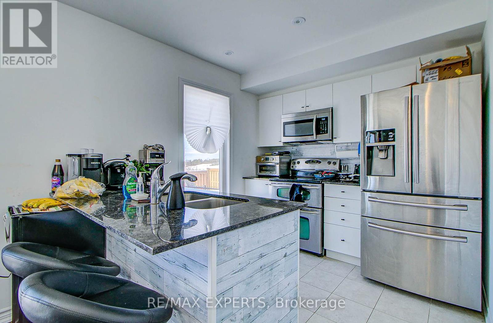 Property at 10 BROWN BEAR STREET image 5