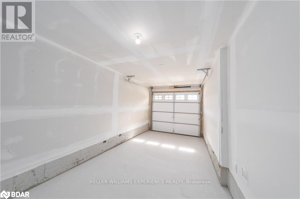 47 Pumpkin Corner Crescent, Barrie, Ontario  L9J 0T7 - Photo 15 - 40704986