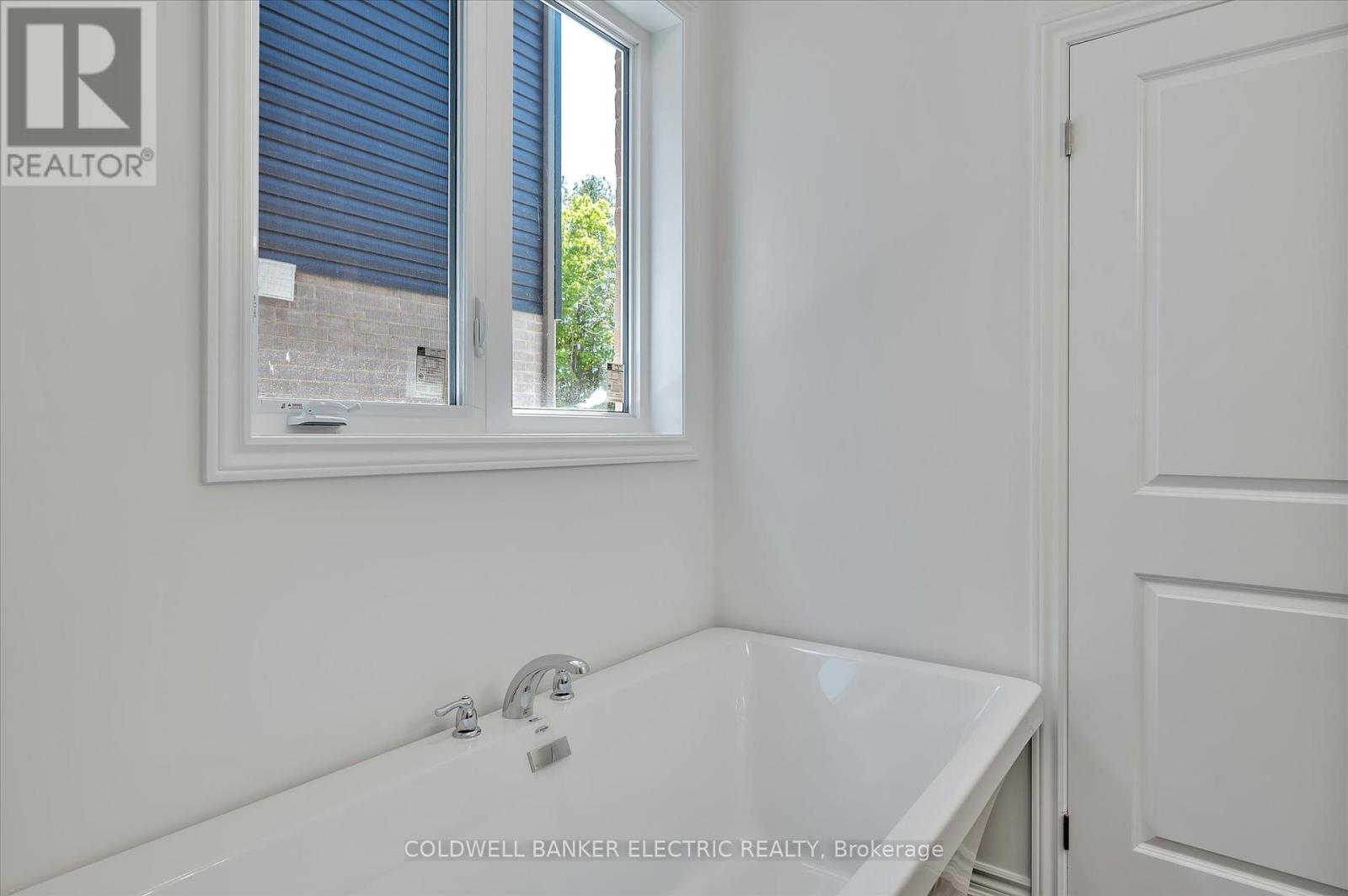 3 Hillcroft Way, Kawartha Lakes, Ontario  K0M 1A0 - Photo 20 - X12011934