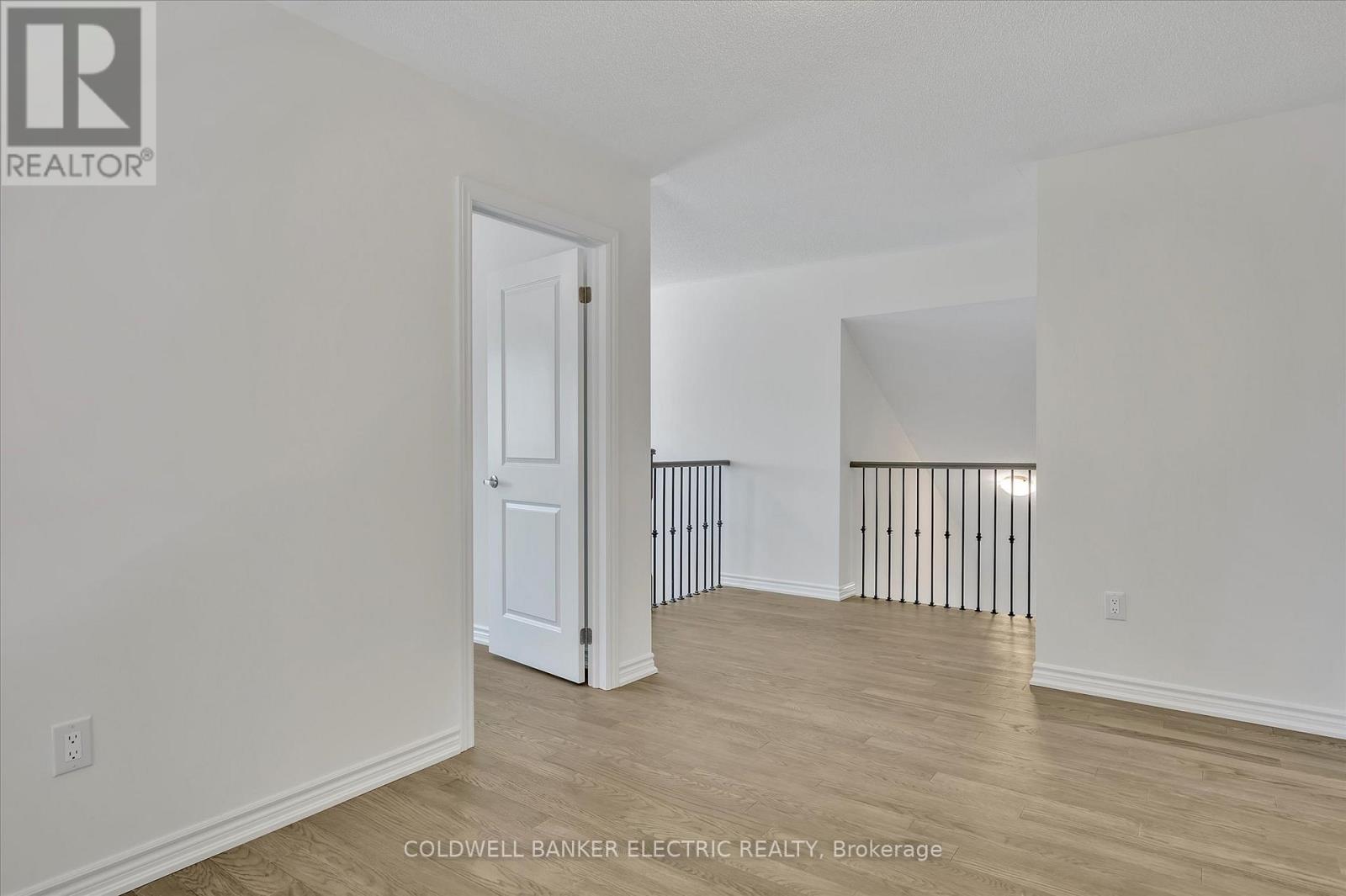 3 Hillcroft Way, Kawartha Lakes, Ontario  K0M 1A0 - Photo 32 - X12011934