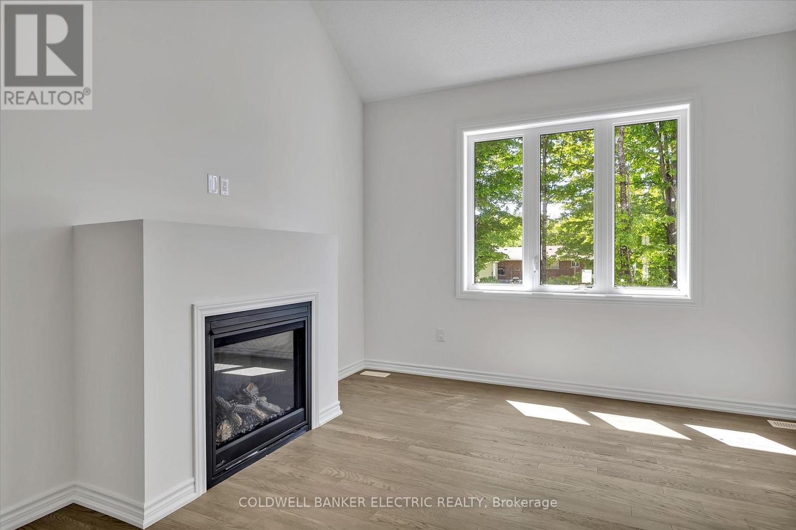 3 Hillcroft Way, Kawartha Lakes, Ontario  K0M 1A0 - Photo 8 - X12011934