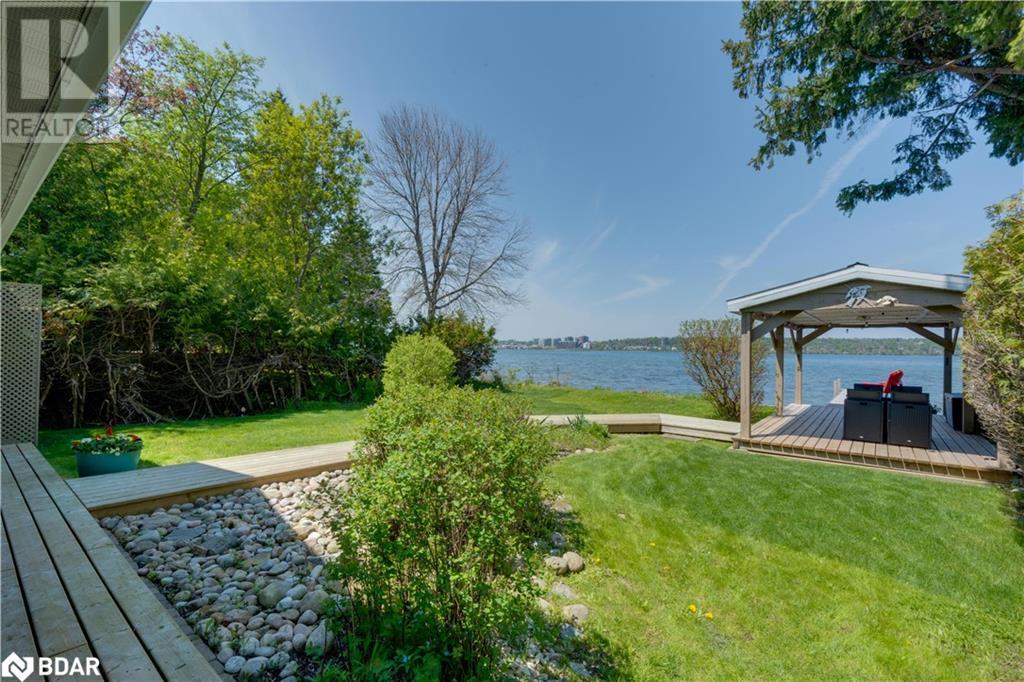 Property at 210 KEMPVIEW Lane image 4