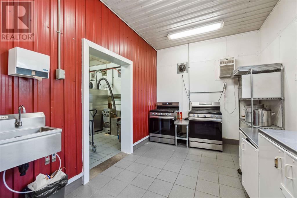 3099 Broadway Street, Brooke-Alvinston, Ontario  N0N 1A0 - Photo 11 - 25005477