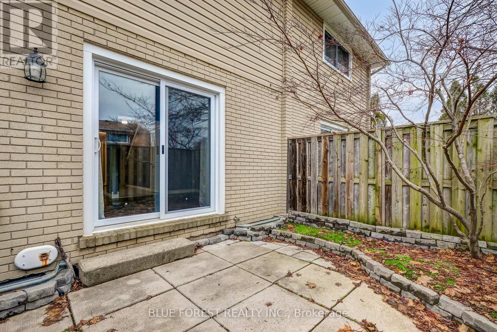 Photo 31 of 38 for 30 - 775 Osgoode Drive