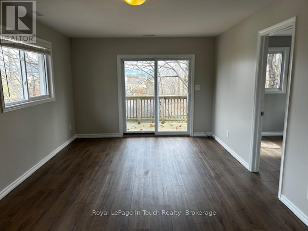 687 Montreal Street, Midland, Ontario  L4R 1G5 - Photo 8 - S12012040