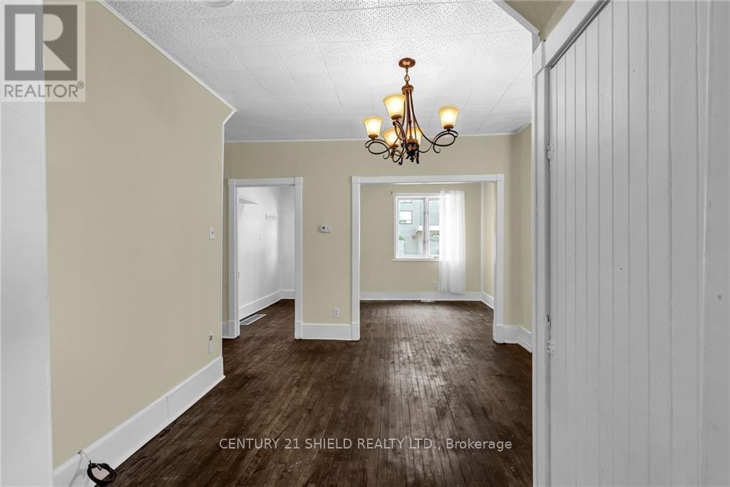 Property at 10 EDWARD STREET image 4
