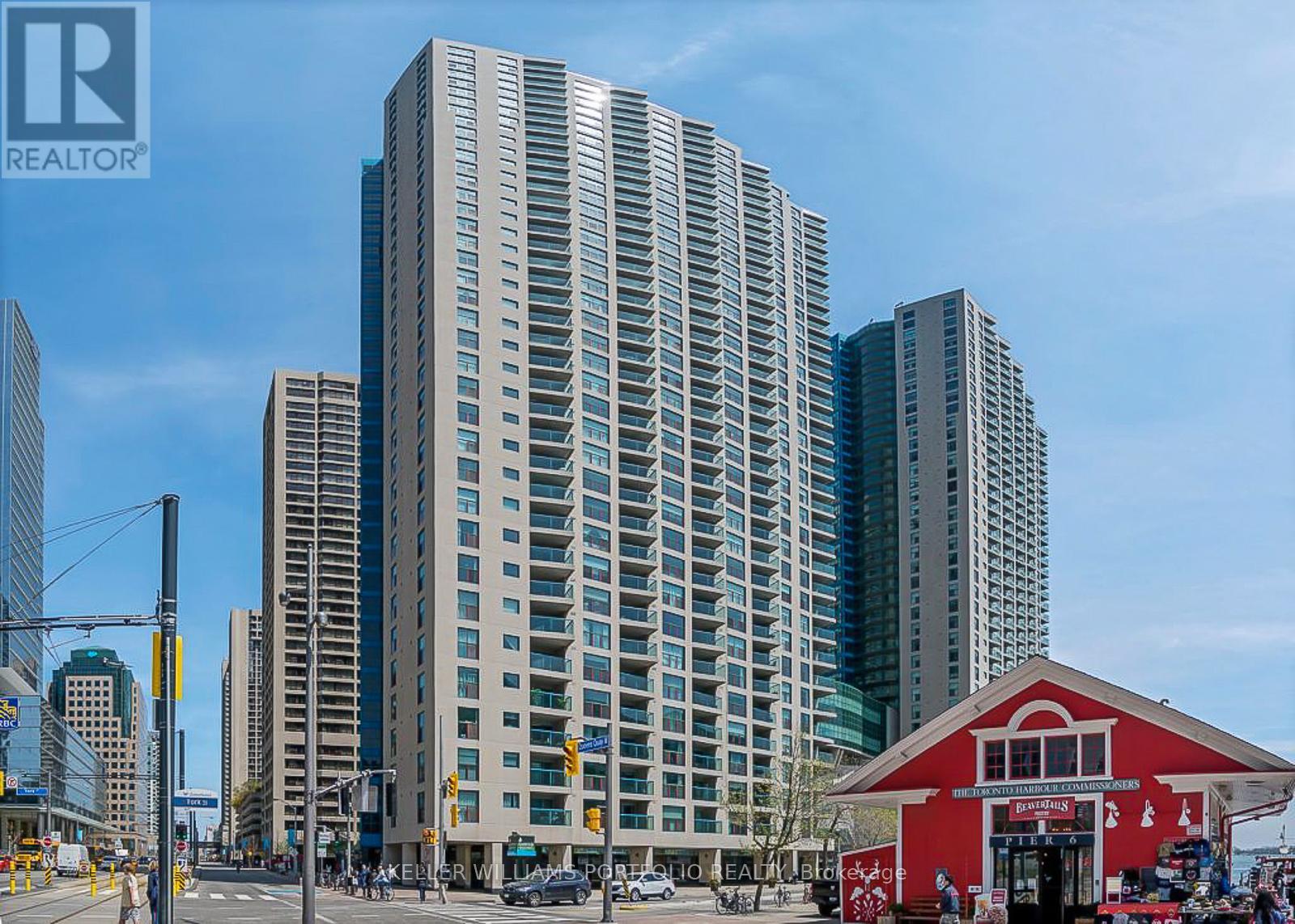 1907 - 99 HARBOUR SQUARE, Toronto, Ontario