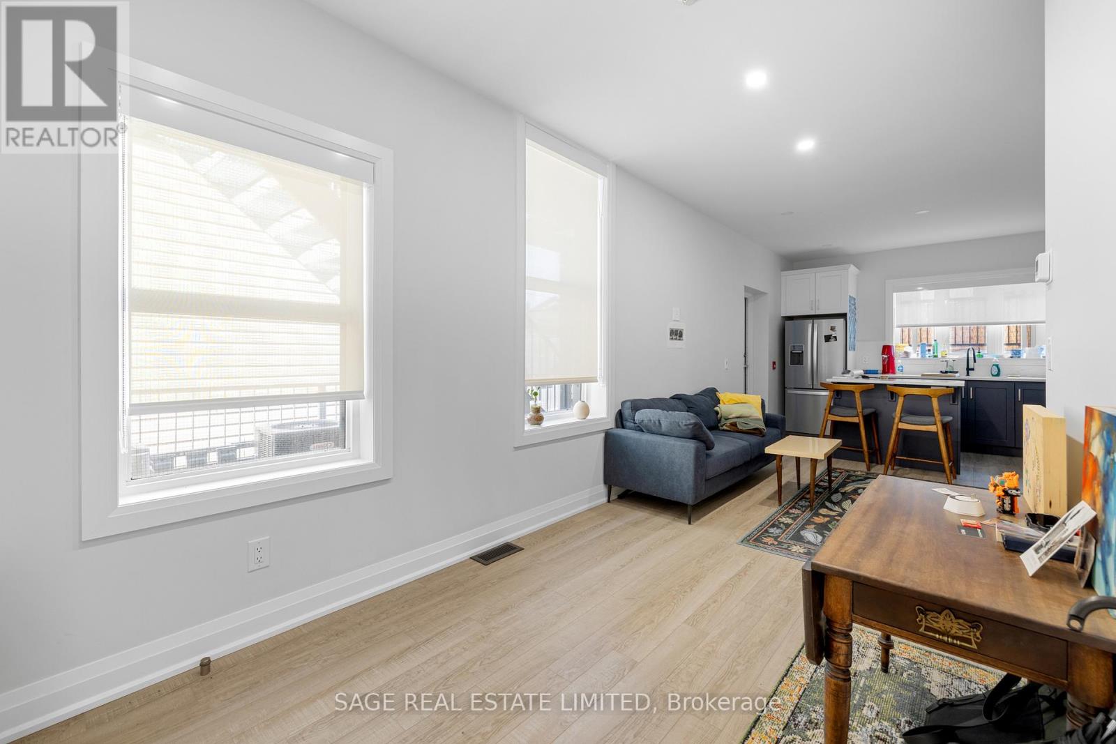 225 Carlton Street, Toronto, Ontario  M5A 2L2 - Photo 3 - C12012103