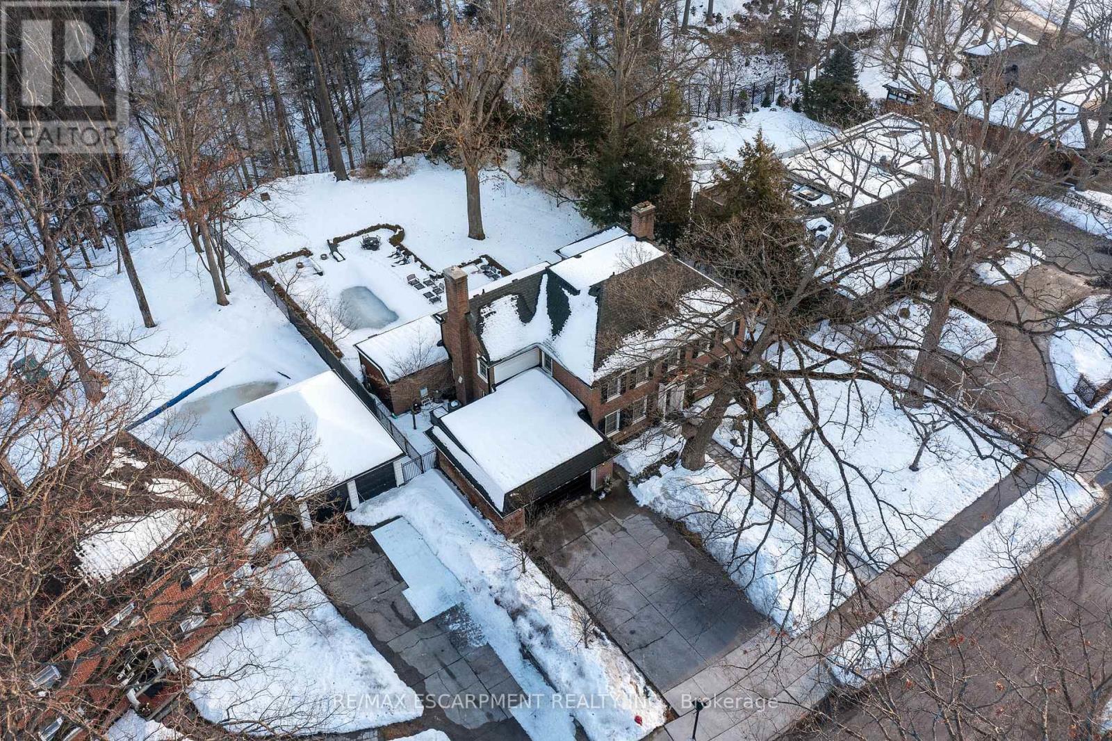 Property at 5 MAYFAIR PLACE image 2