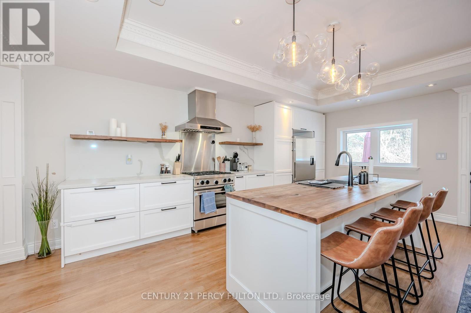 Property at 12 ARKLEY CRESCENT image 5