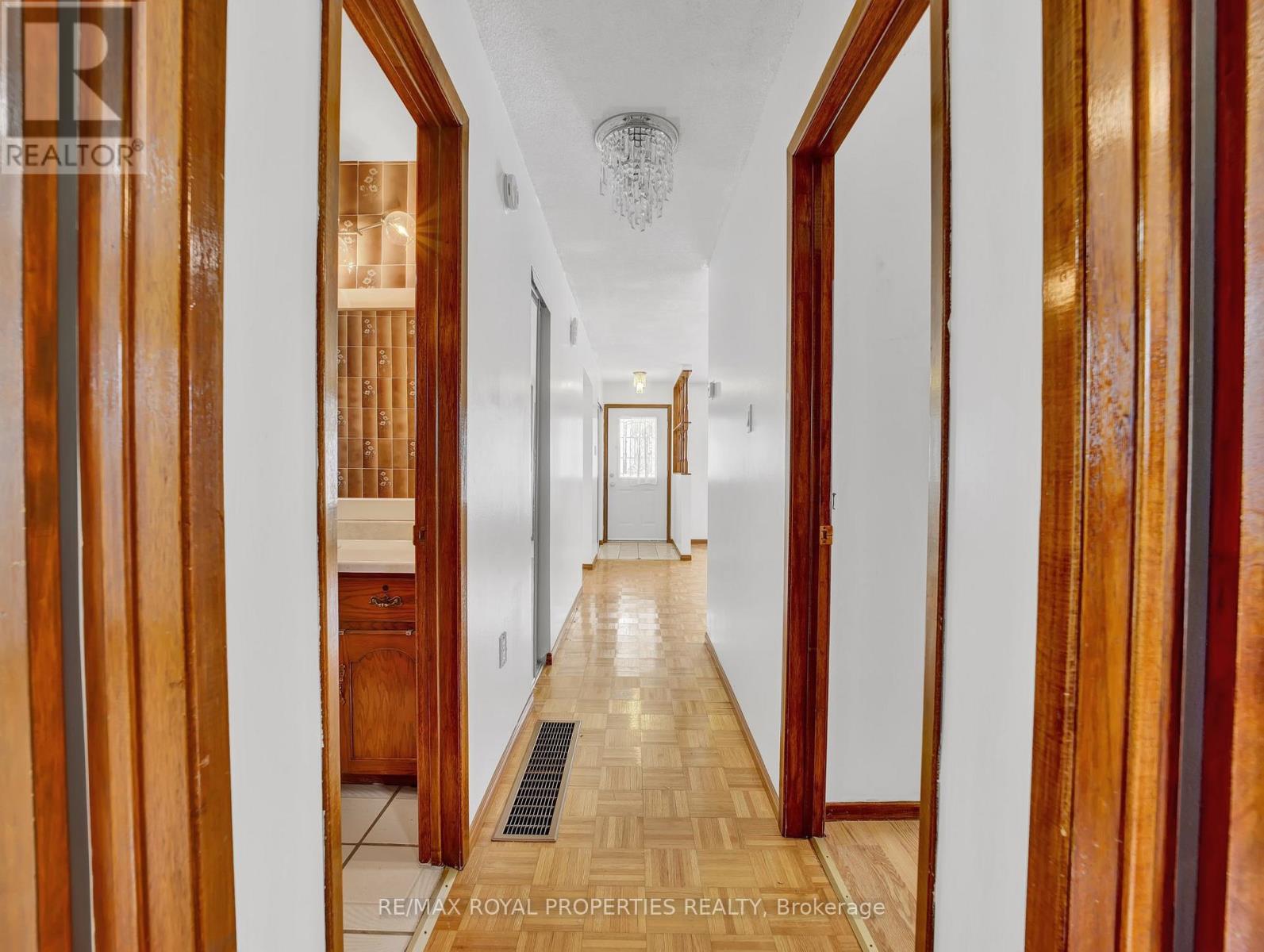 816 Anne Street, Woodstock, Ontario  N4S 2E7 - Photo 14 - X12008179
