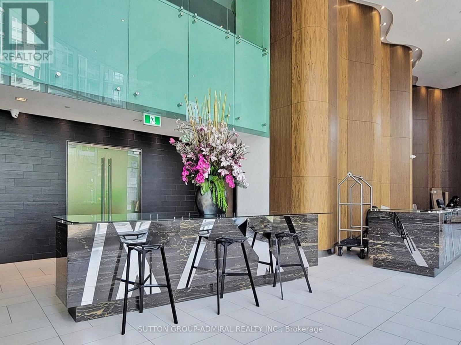 1710 - 21 Iceboat Terrace, Toronto, Ontario  M5V 4A5 - Photo 5 - C12010559