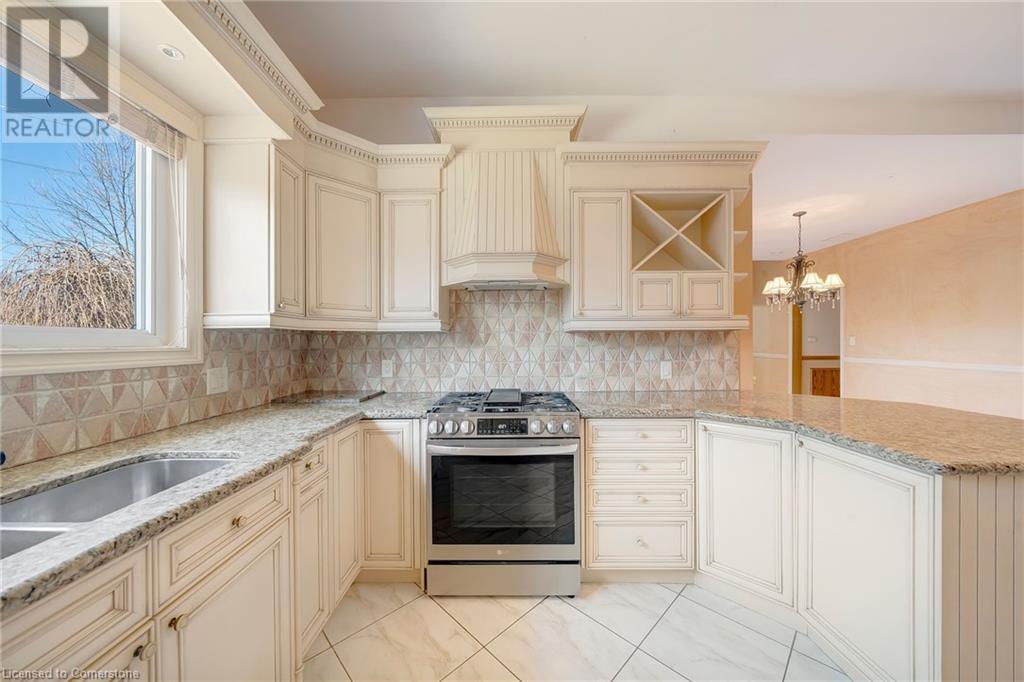 7105 York Drive, Niagara Falls, Ontario  L2E 7A1 - Photo 12 - 40705349