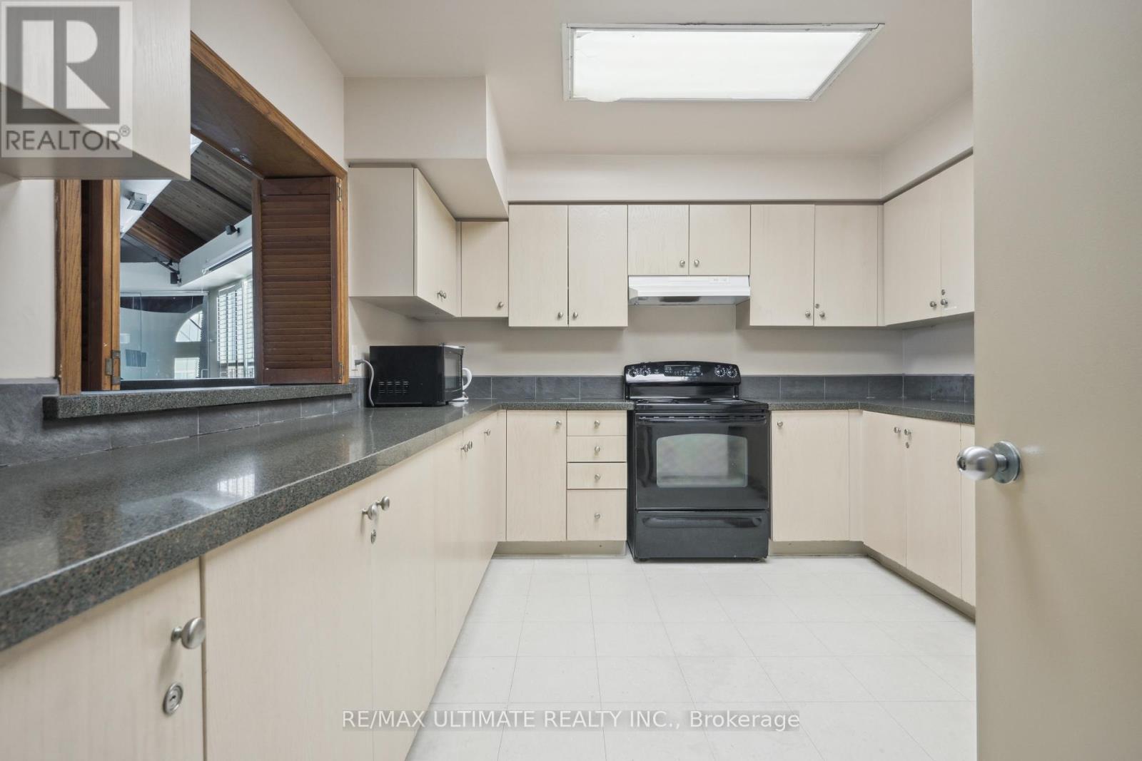 910 - 2177 Burnhamthorpe Road S, Mississauga, Ontario  L5L 5P9 - Photo 35 - W12012184