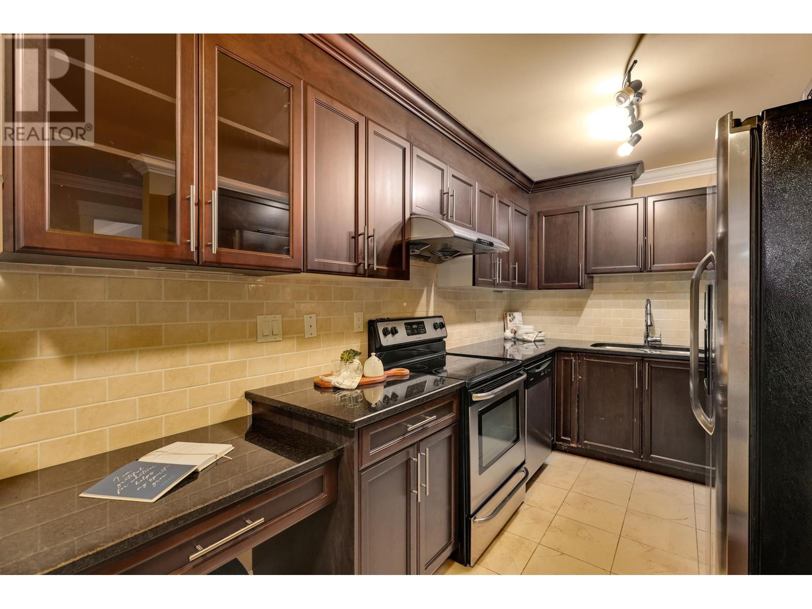 2 319 Highland Way, Port Moody, British Columbia  V3H 3V6 - Photo 8 - R2975608