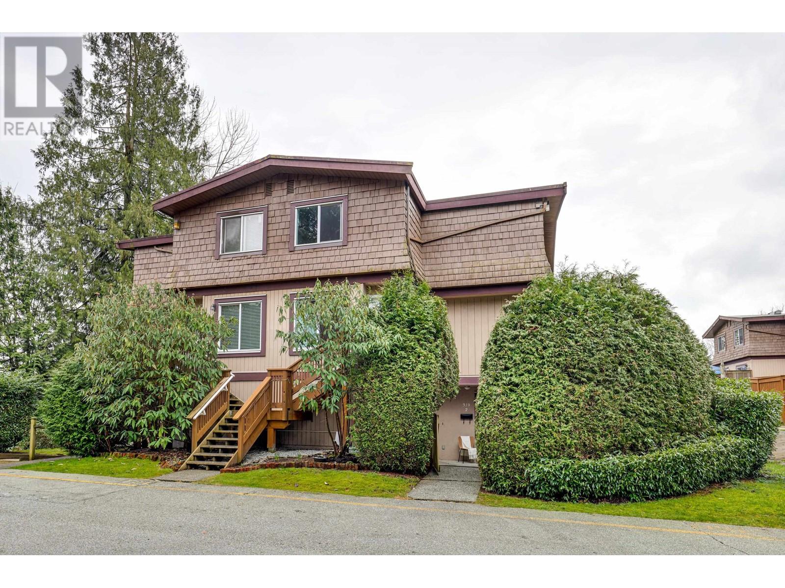 2 319 Highland Way, Port Moody, British Columbia  V3H 3V6 - Photo 1 - R2975608