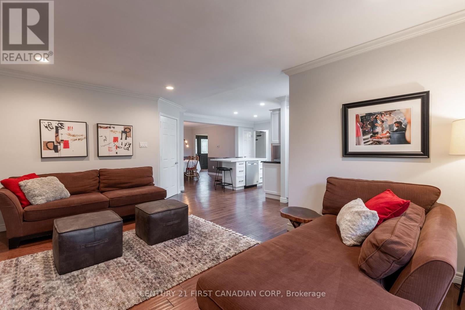 Photo 16 of 40 for 178 Guildford Crescent