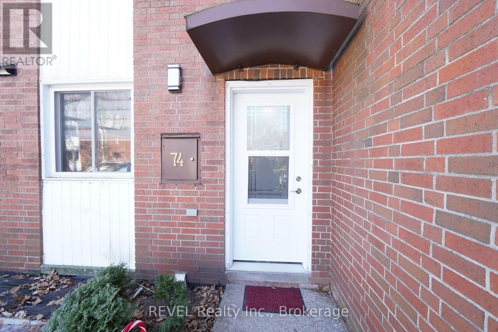 74 - 6453 Colborne Street, Niagara Falls, Ontario  L2J 1E7 - Photo 2 - X12012384