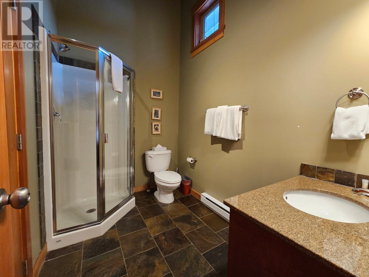 41 Rivermount Place Unit# 103, Fernie, British Columbia  V0B 1M7 - Photo 18 - 10338390