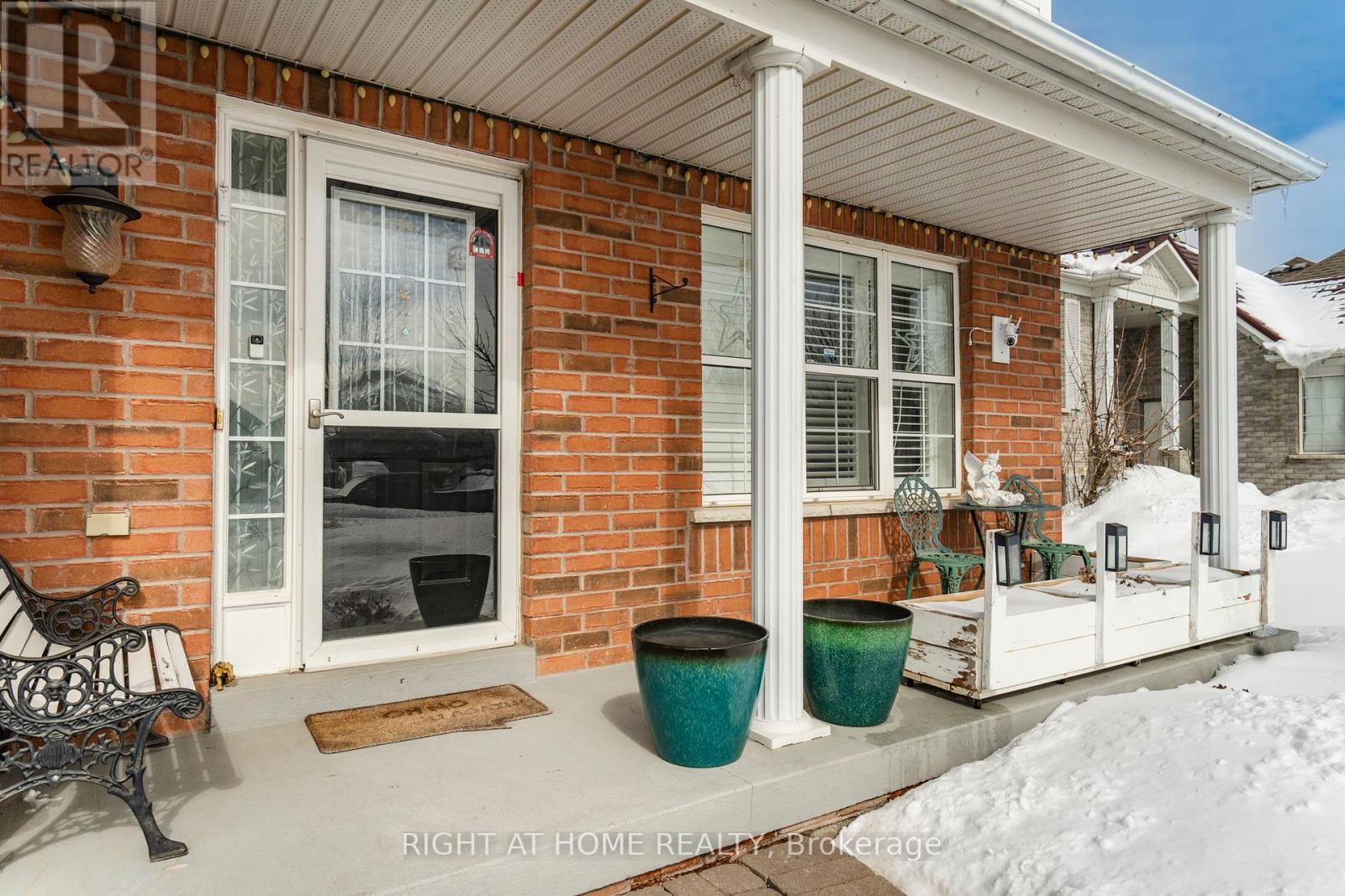 Property at 14 GOLD PARK GATE image 3