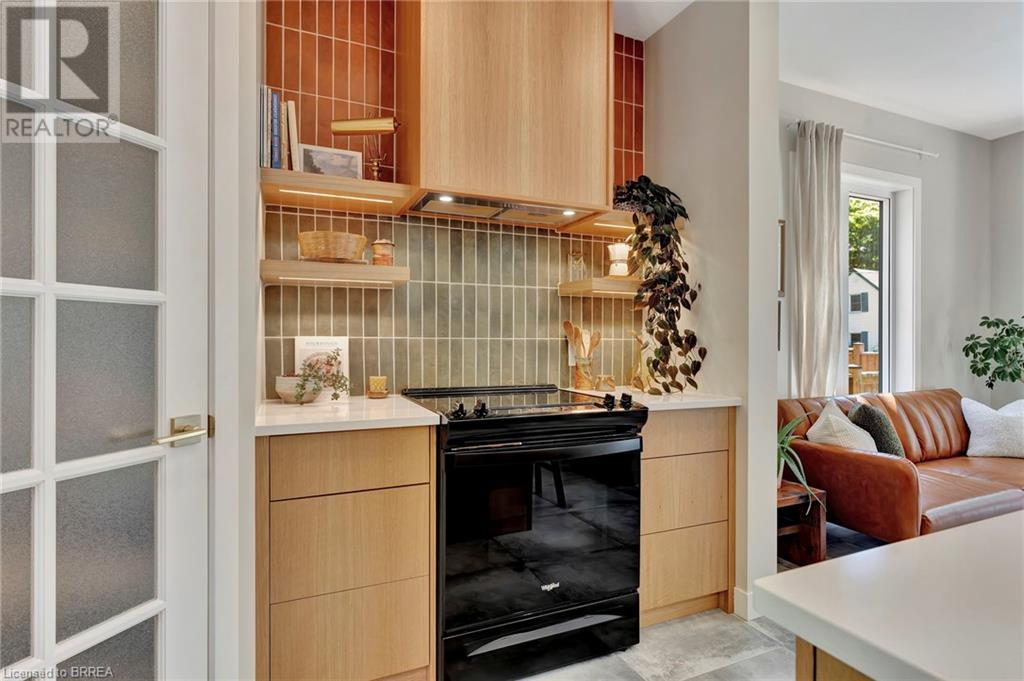 Photo 21 of 50 for 21 North Street