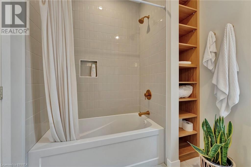 Photo 41 of 50 for 21 North Street