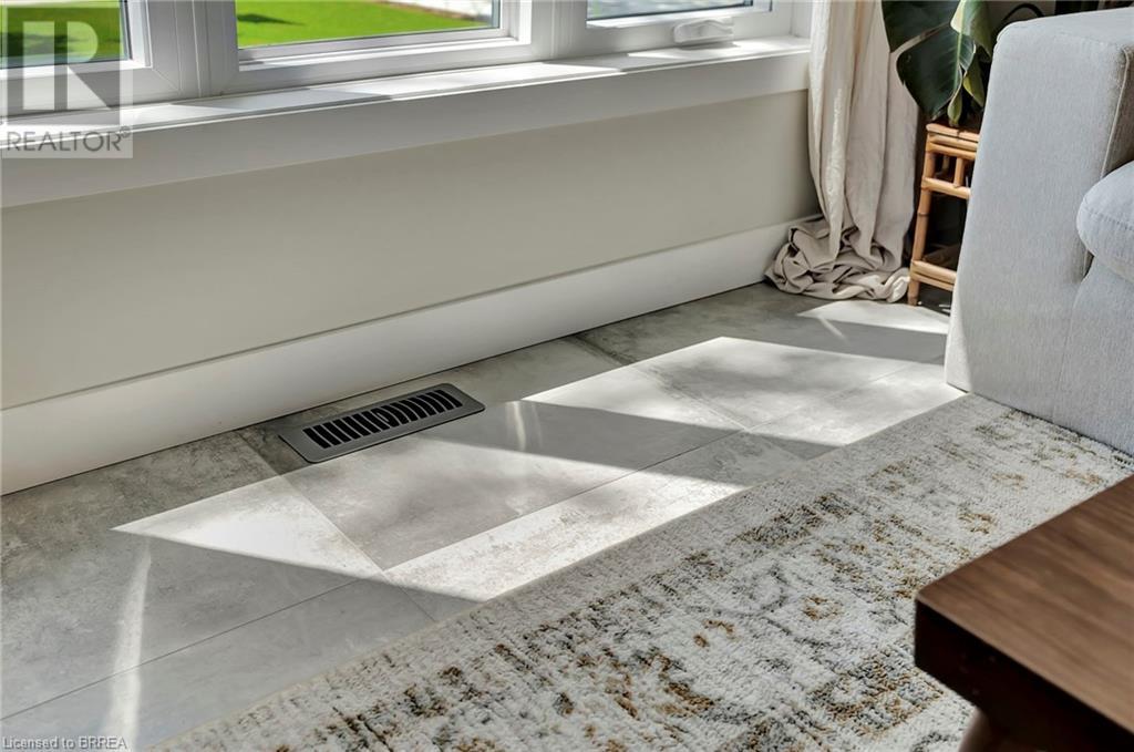 Photo 8 of 50 for 21 North Street