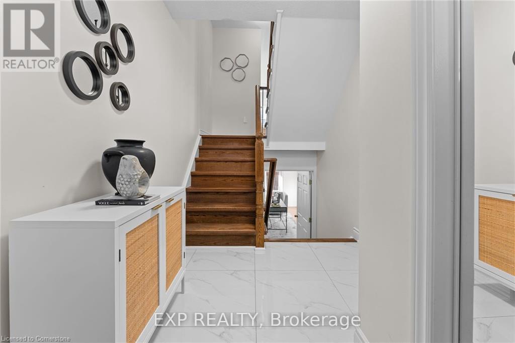Property at 2329 SADDLECREEK Crescent image 1