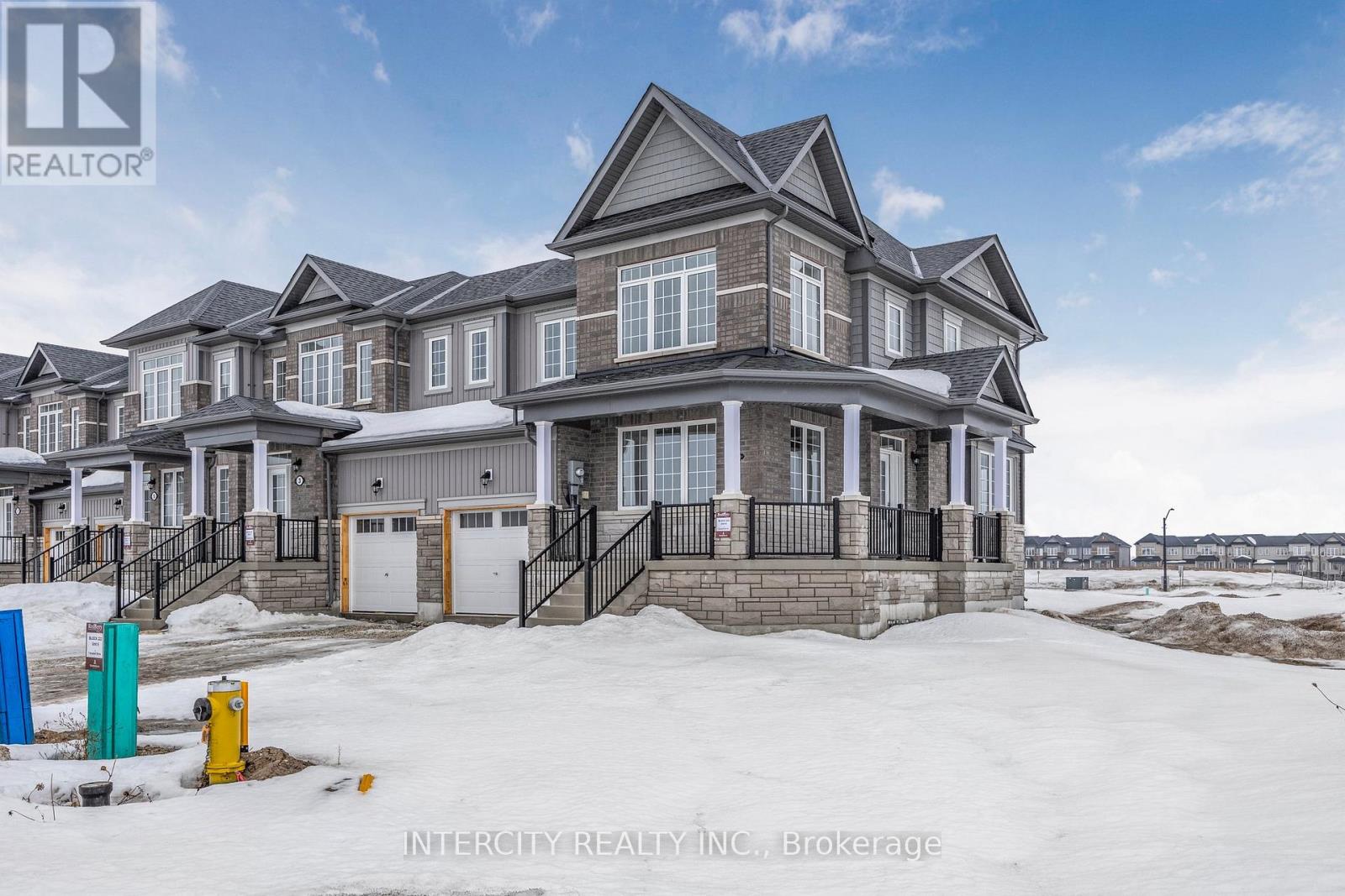 1 Avalon Drive, Wasaga Beach, Ontario  L9R 0M2 - Photo 4 - S12012324