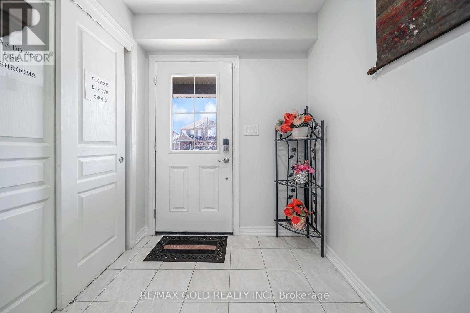 Property at 80 MONARCH STREET image 3