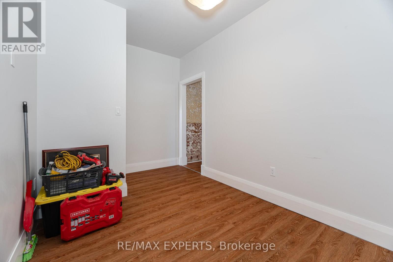 Property at 289 OLD WESTON ROAD image 4