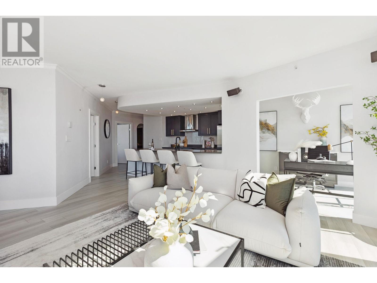 Listing Picture 28 of 39 : 3801 1009 EXPO BOULEVARD, Vancouver / 溫哥華 - 魯藝地產 Yvonne Lu Group - MLS Medallion Club Member