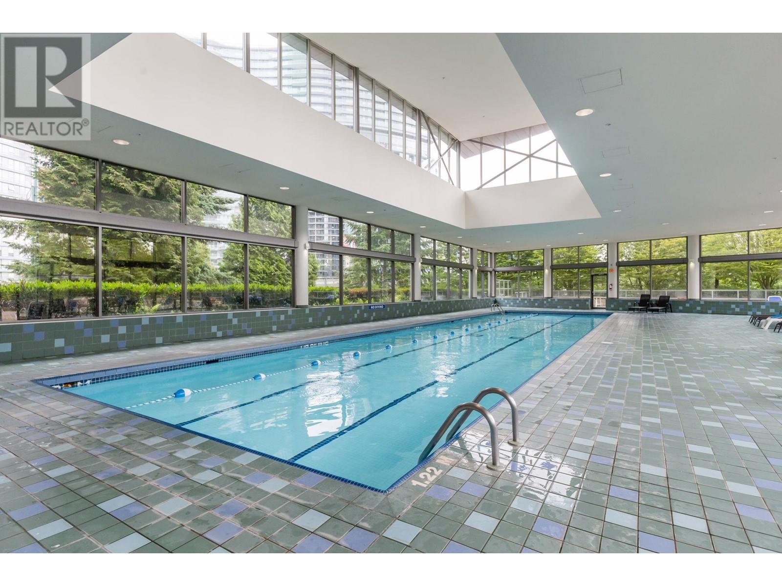 Listing Picture 36 of 39 : 3801 1009 EXPO BOULEVARD, Vancouver / 溫哥華 - 魯藝地產 Yvonne Lu Group - MLS Medallion Club Member