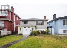 3055 E 24TH AVENUE, Vancouver, British Columbia