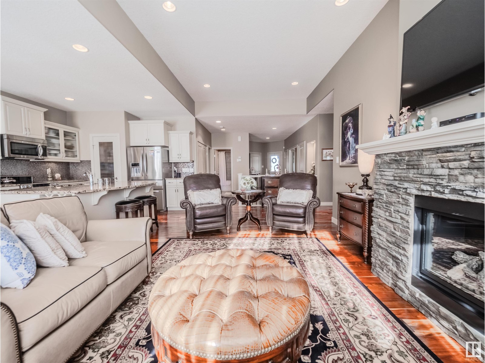 Property at 645 CANTOR LANDING LD SW image 3