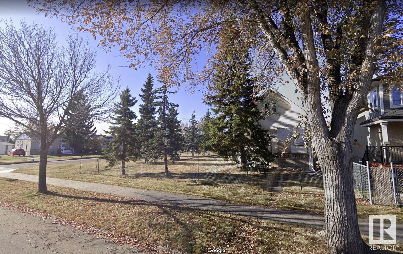 Property at 11906 76 ST NW image