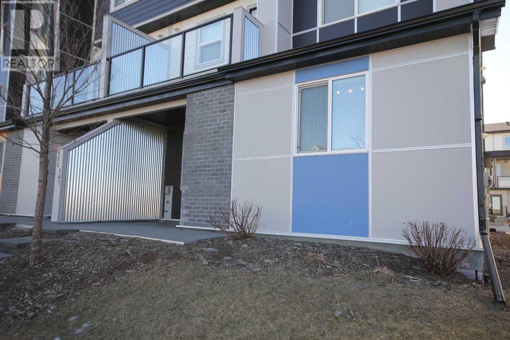 Property at 147 Redstone Drive NE image 4