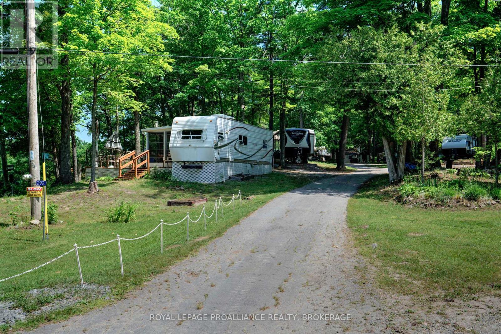 292 Marina Road, Rideau Lakes, Ontario  K0G 1E0 - Photo 10 - X12012552