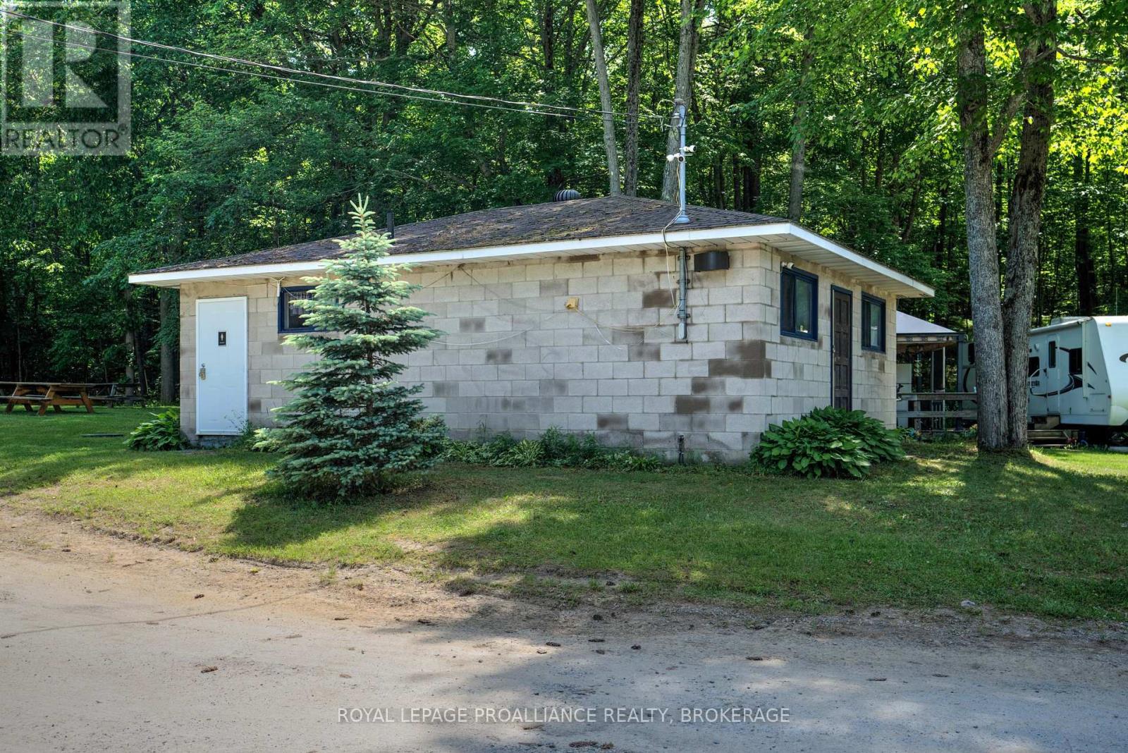 292 Marina Road, Rideau Lakes, Ontario  K0G 1E0 - Photo 9 - X12012552
