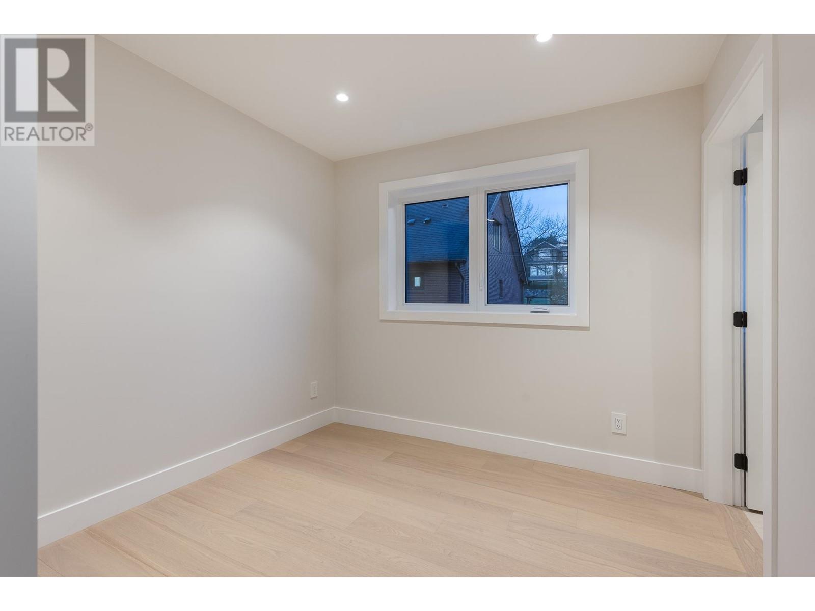2 3674 Oxford Street, Vancouver, British Columbia  V5K 1P3 - Photo 19 - R2973792