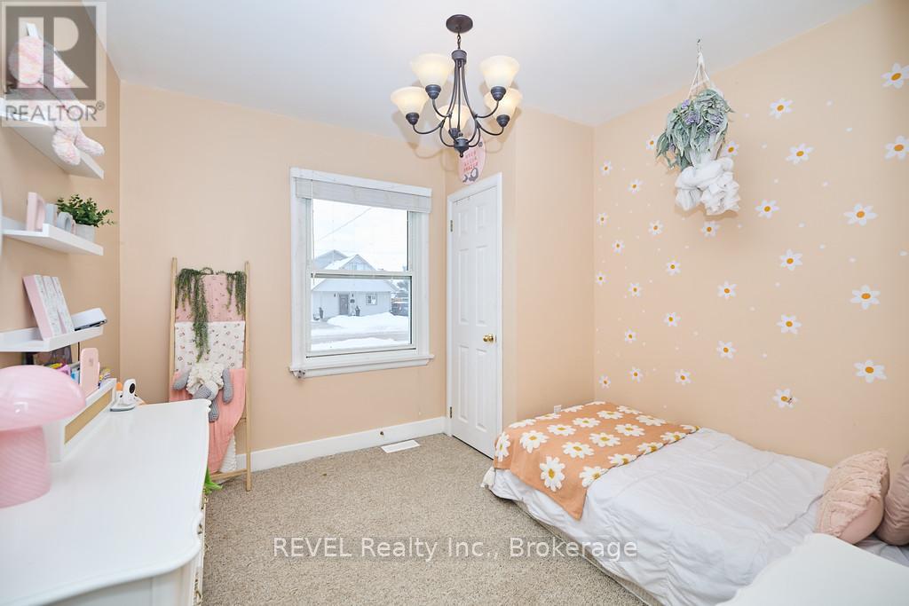 62 Elgin Street, Thorold, Ontario  L2V 3B7 - Photo 11 - X12012590