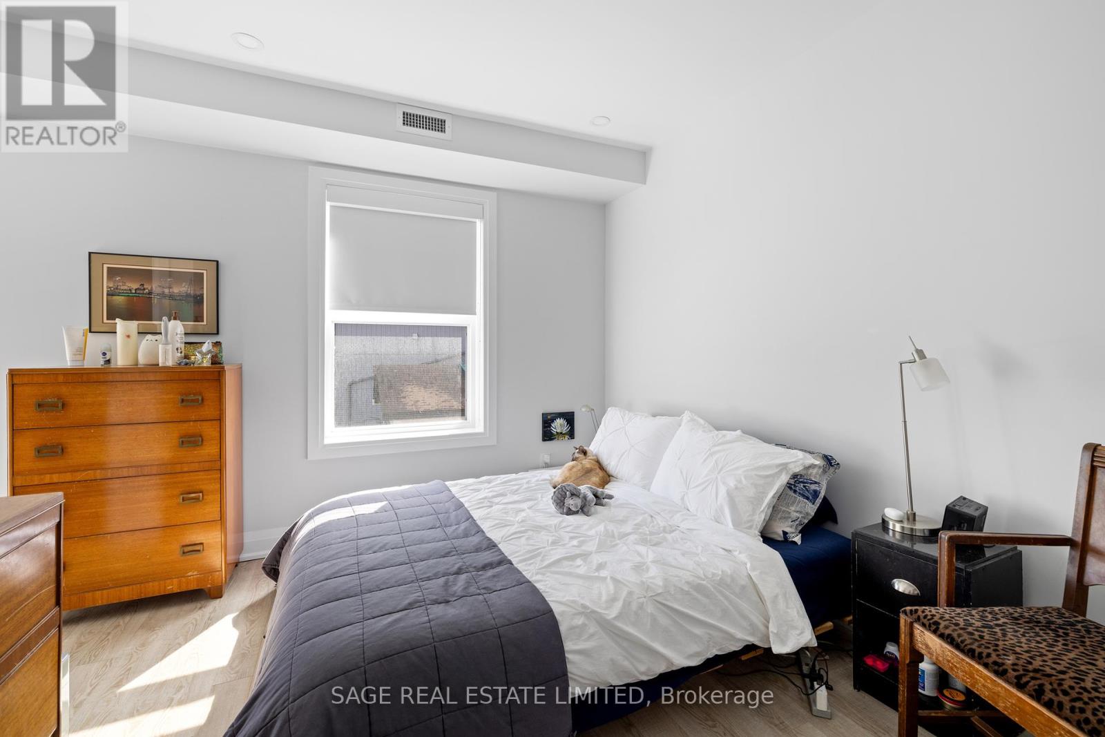4 - 225 Carlton Street, Toronto, Ontario  M5A 2L2 - Photo 12 - C12012513