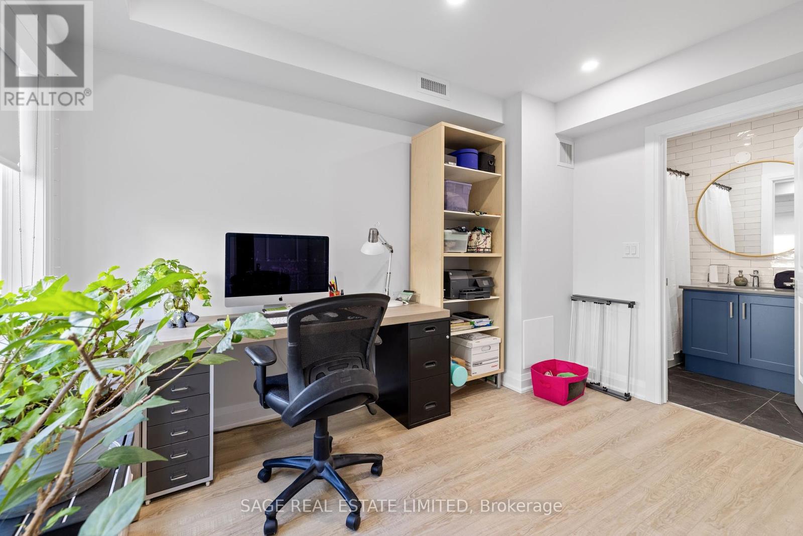 4 - 225 Carlton Street, Toronto, Ontario  M5A 2L2 - Photo 14 - C12012513